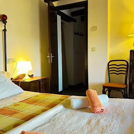 Cal Xeco En Montsonis, Da La Bienvenida A Tu Mascota Apartman *